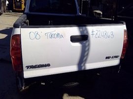 2008 TOYOTA TACOMA WHITE SR5 CREW CAB 4.0 AT 2WD.  Z24863